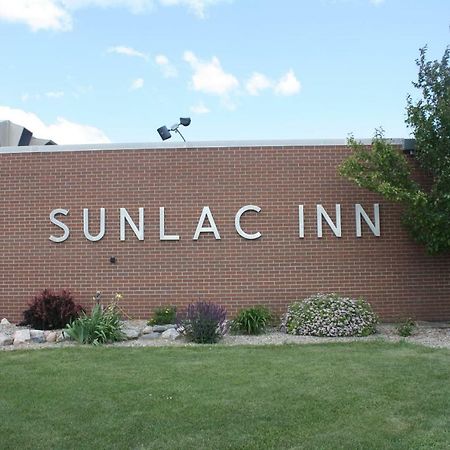 Sunlac Inn Lakota Bagian luar foto