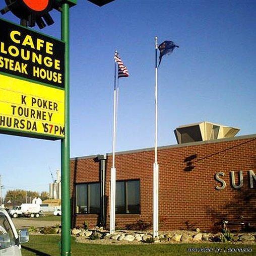 Sunlac Inn Lakota Bagian luar foto